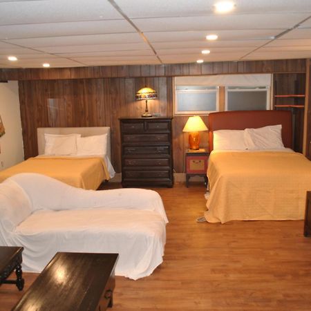 Ewr Airport Multilevel Guest House Room With 2-3 Beds Newark Exteriör bild