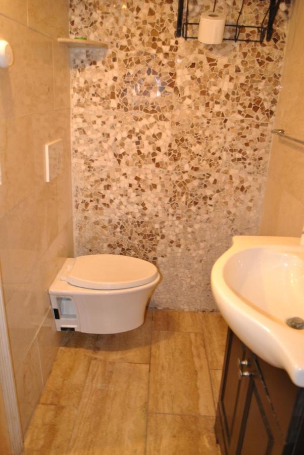 Ewr Airport Multilevel Guest House Room With 2-3 Beds Newark Exteriör bild