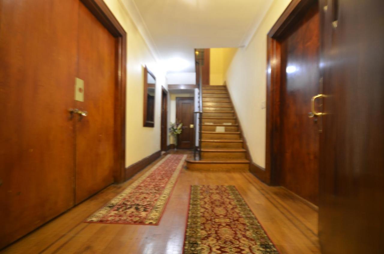 Ewr Airport Multilevel Guest House Room With 2-3 Beds Newark Exteriör bild