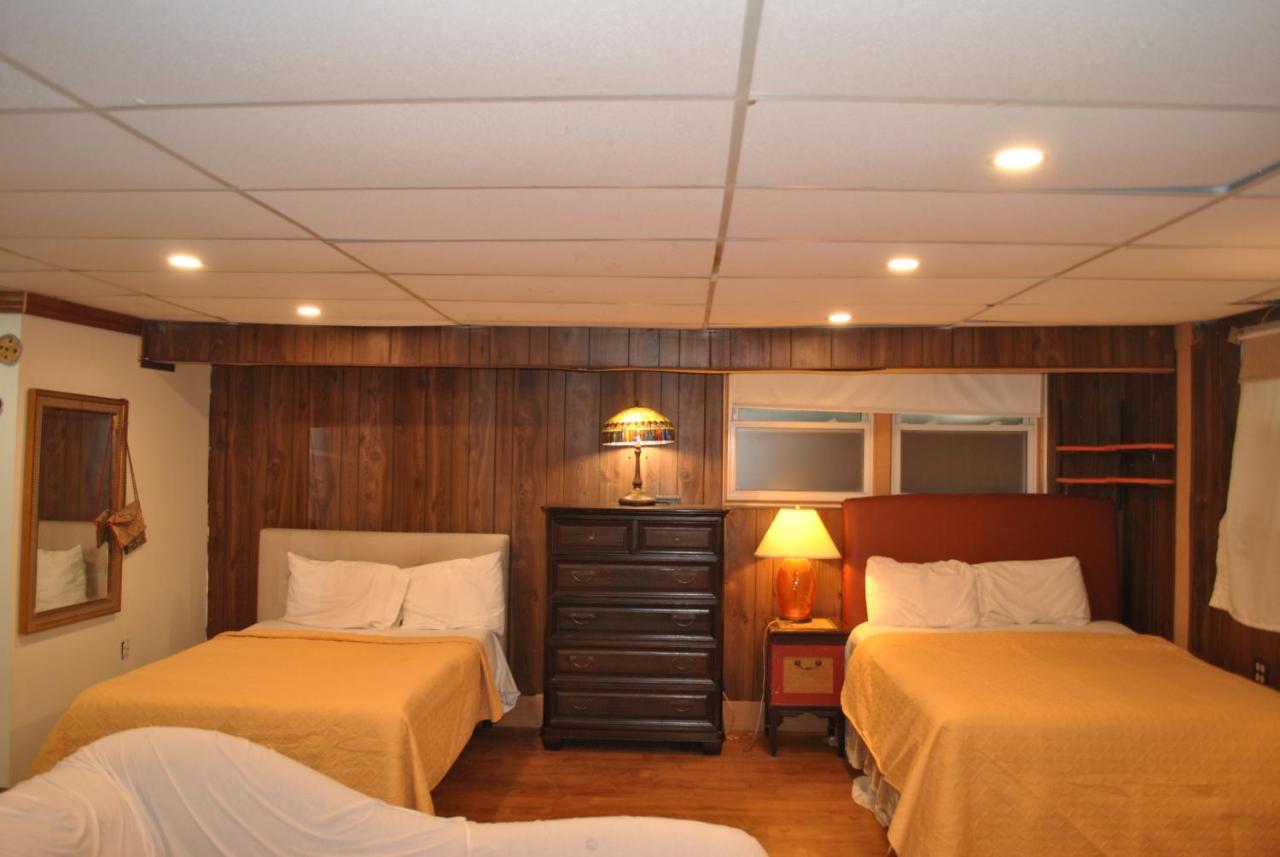 Ewr Airport Multilevel Guest House Room With 2-3 Beds Newark Exteriör bild