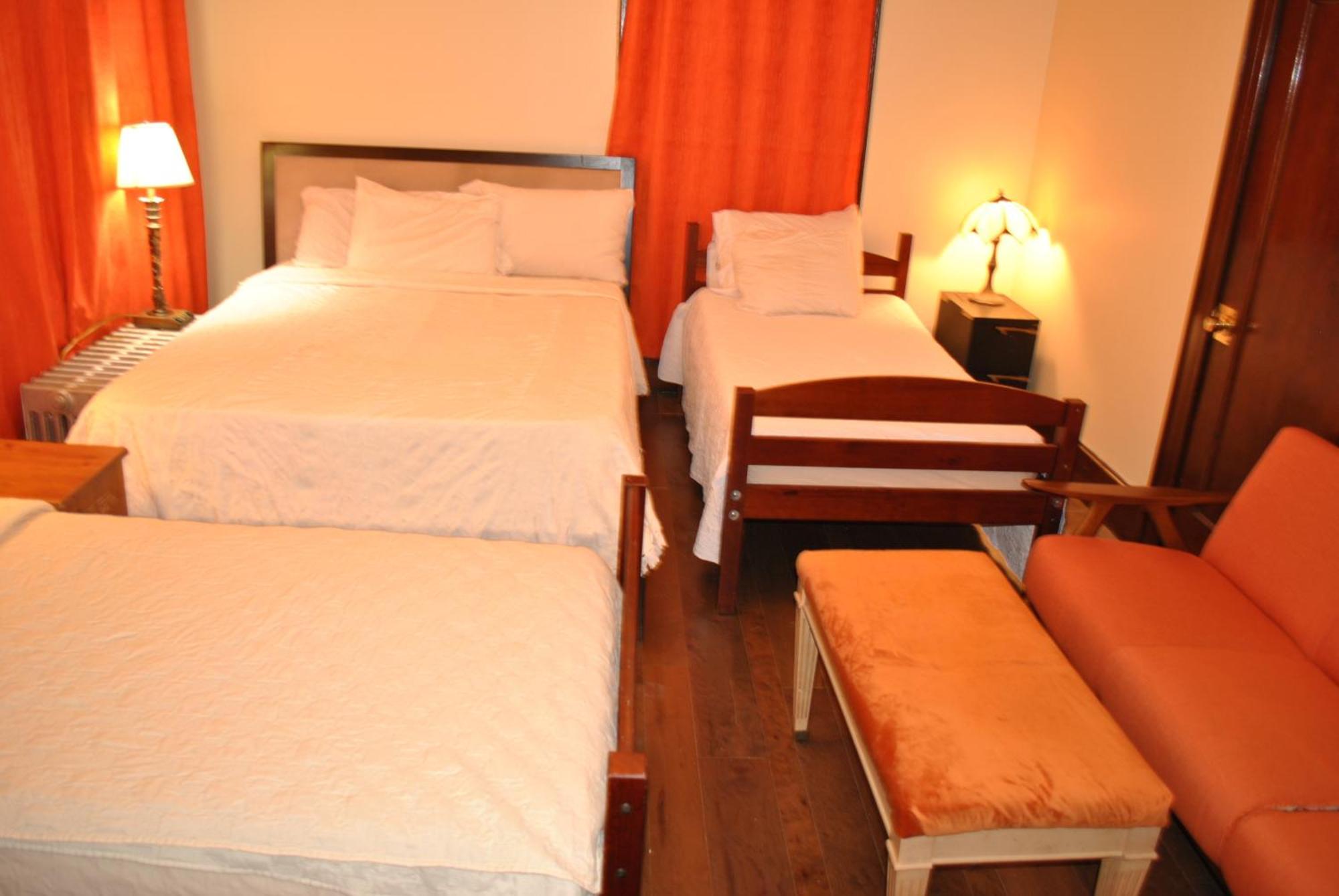 Ewr Airport Multilevel Guest House Room With 2-3 Beds Newark Exteriör bild