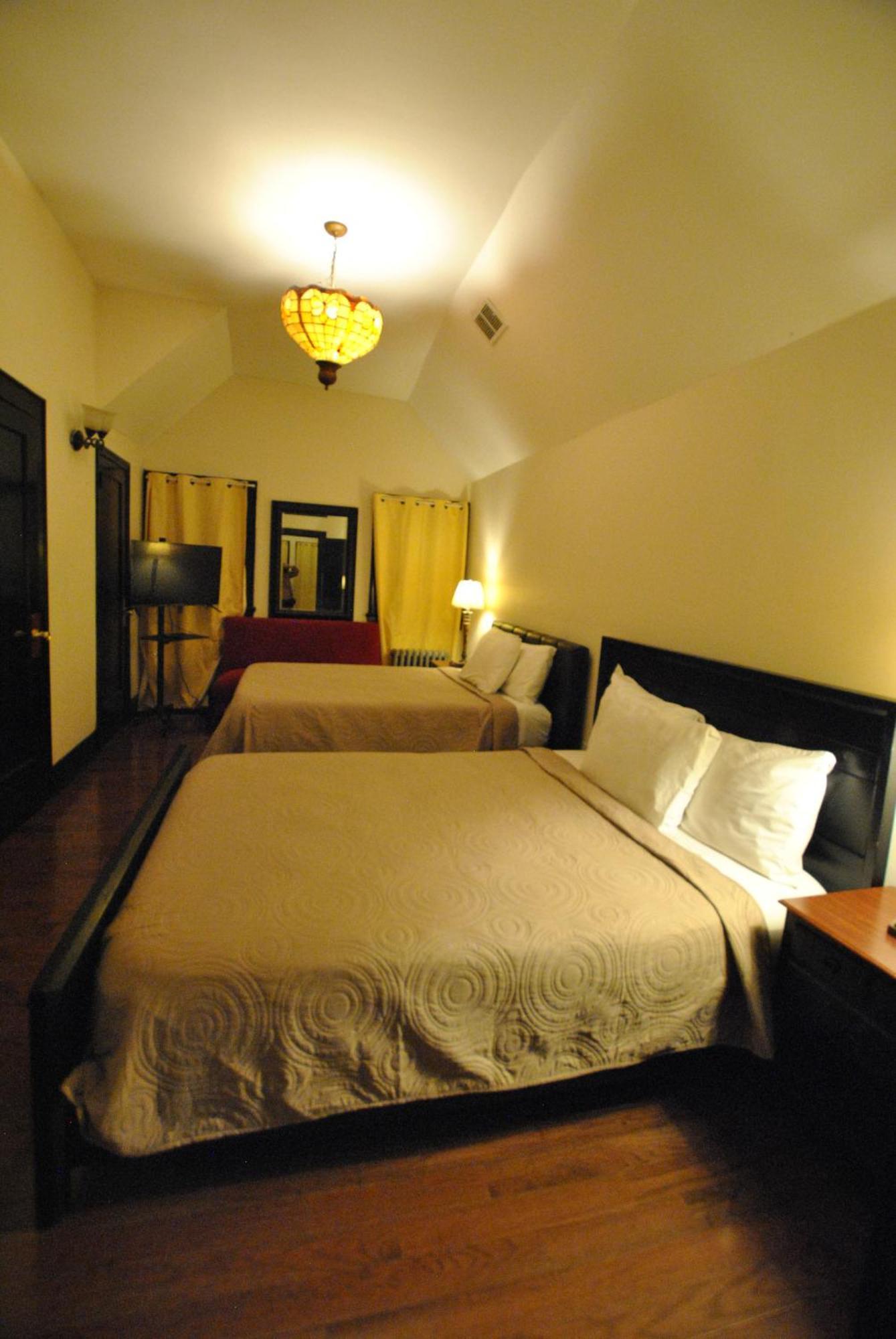 Ewr Airport Multilevel Guest House Room With 2-3 Beds Newark Exteriör bild