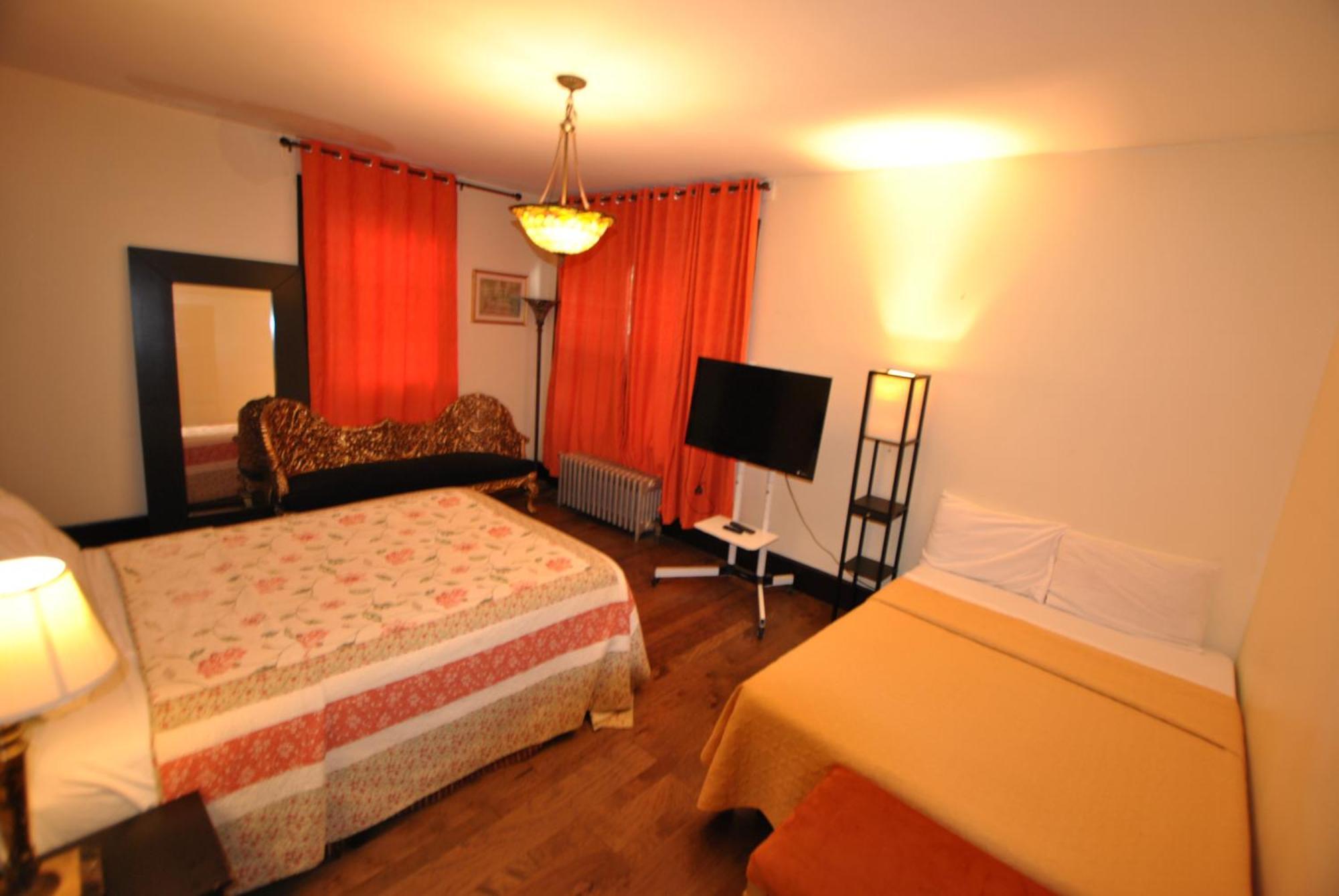 Ewr Airport Multilevel Guest House Room With 2-3 Beds Newark Exteriör bild