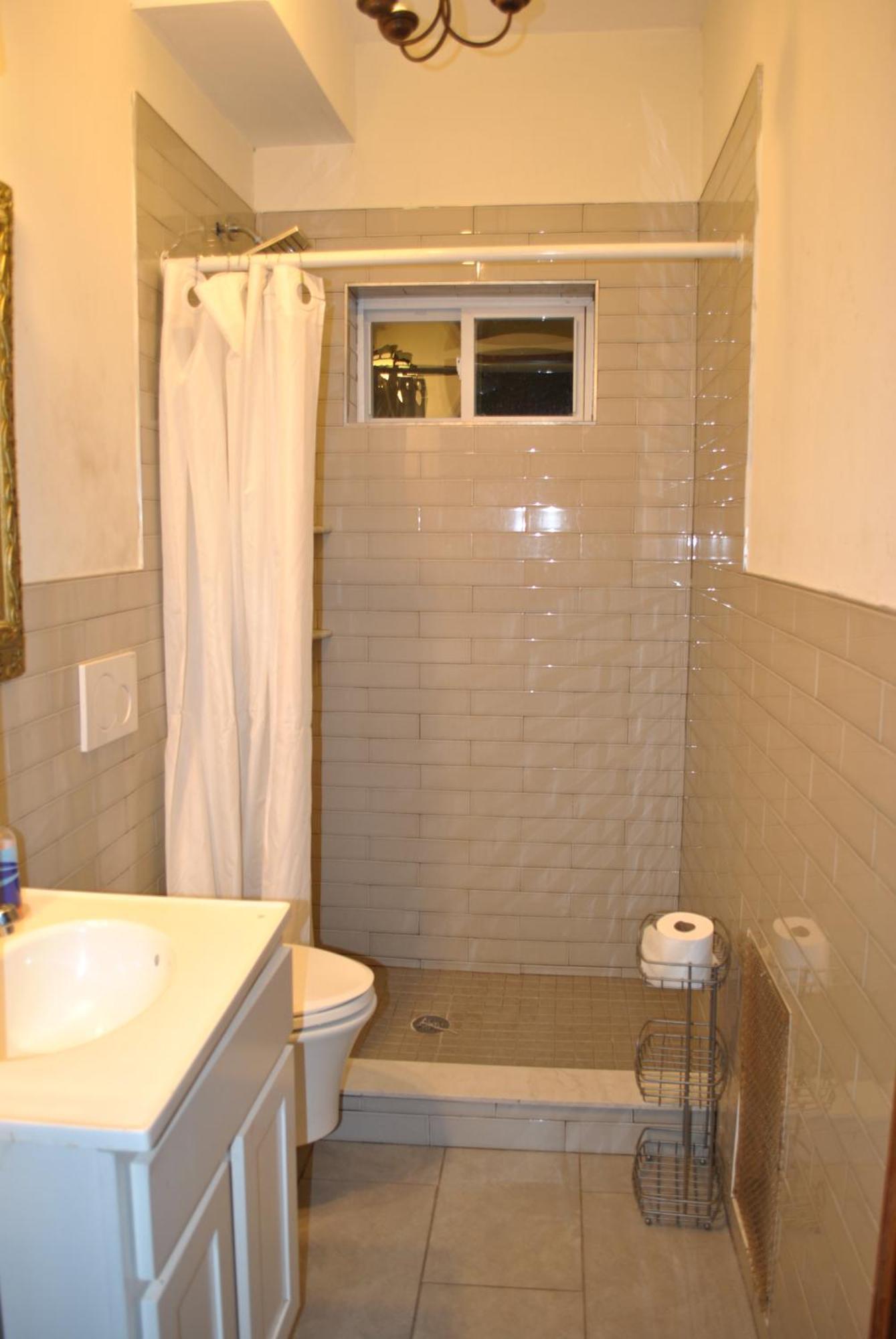 Ewr Airport Multilevel Guest House Room With 2-3 Beds Newark Exteriör bild